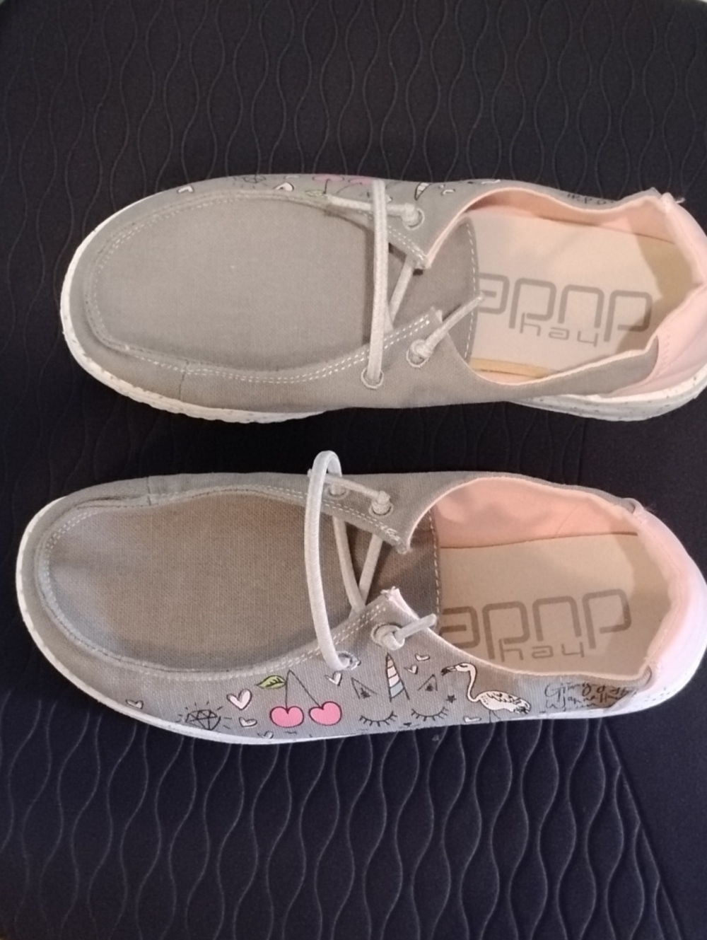 Hey Dude Girls Gray Canvas Slip-On Shoes with Pink Accents and Cute Prints